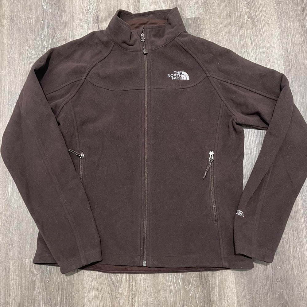 The NorthFace women’s Windwall Jackets